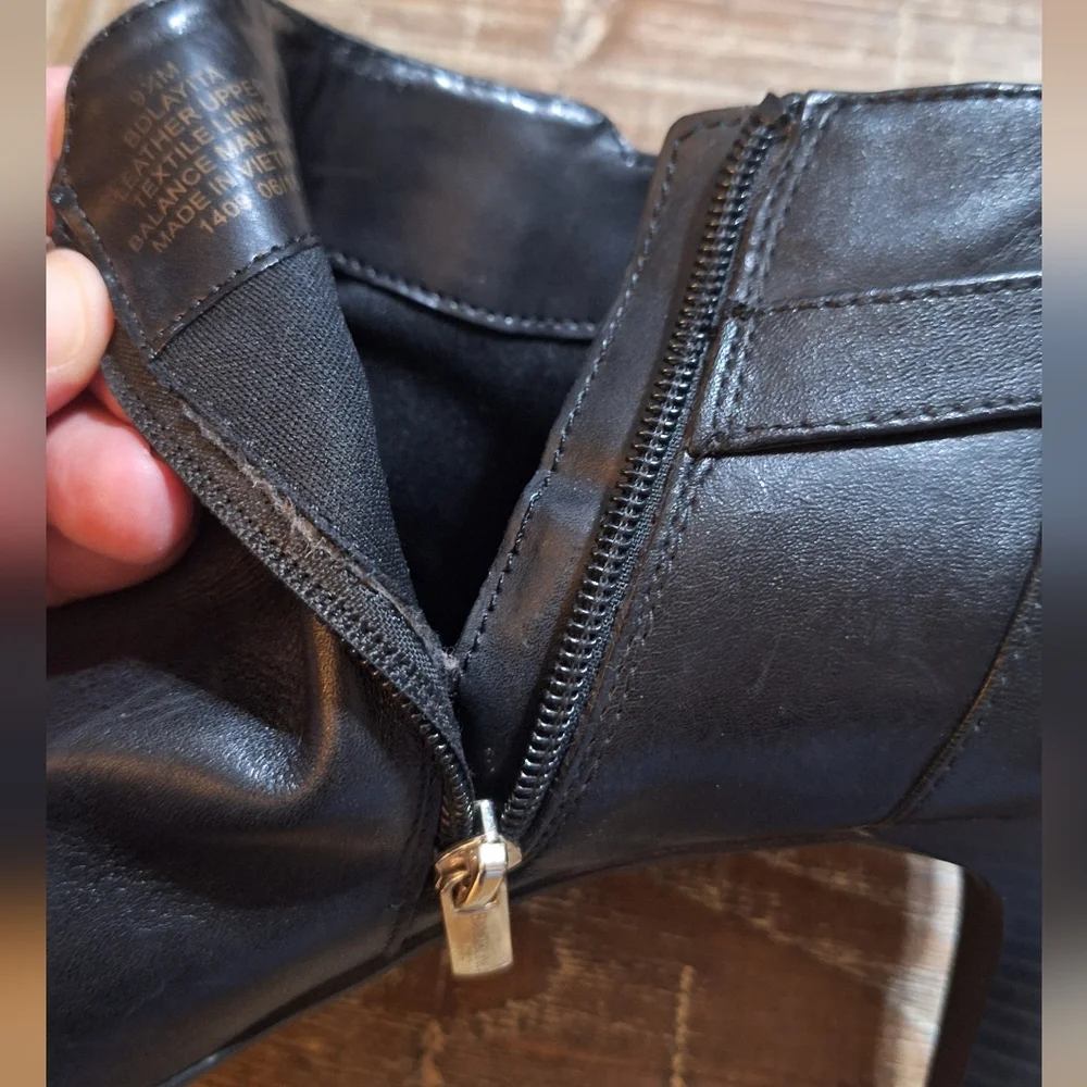 Bandolino Black Leather Women's Ankle Boots with Side Zipper 3
